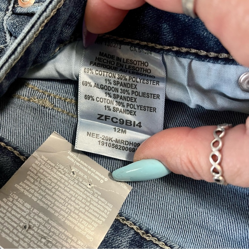 Lee Riders Mid Rise Cuffed Jeans - Picture 5 of 8